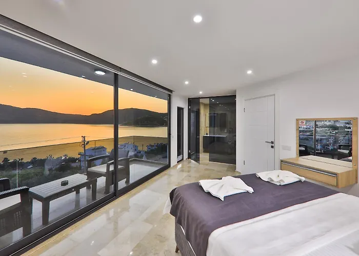 Ultra Lux Vila *